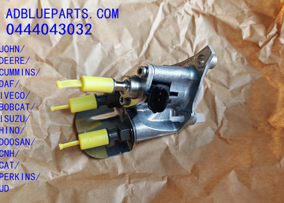 0444043032 OEM BOSCH DEF DOSING UNIT / UREA NOZZLE / DOSING MODULE 0444043032 Adblue Iniettore ugello ugello di dosaggio per JOHN DEERE CUMMINS DAF IVECO BOBCAT ISUZU HINO DOOSAN CNH per gatti UD