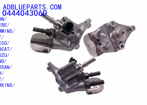 0444043060 OEM BOSCH DEF DOSING UNIT / UREA NOZZLE / DOSING MODULE 0444043060 Adblue Iniettore ugello ugello di dosaggio per JOHN DEERE CUMMINS DAF IVECO BOBCAT ISUZU HINO DOOSAN CNH per gatti UD