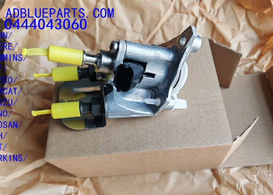 0444043060 OEM BOSCH DEF DOSING UNIT / UREA NOZZLE / DOSING MODULE 0444043060 Adblue Iniettore ugello ugello di dosaggio per JOHN DEERE CUMMINS DAF IVECO BOBCAT ISUZU HINO DOOSAN CNH per gatti UD