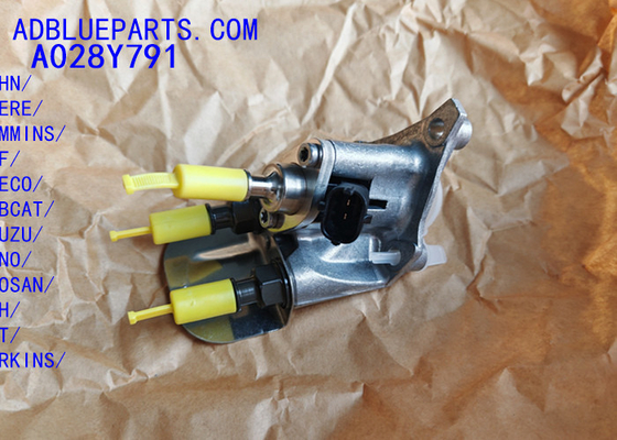 A028Y791 OEM BOSCH DEF DOSING UNIT / UREA NOZZLE / DOSING MODULE A028Y791 Adblue Iniettore ugello ugello di dosaggio per JOHN DEERE CUMMINS DAF IVECO BOBCAT ISUZU HINO DOOSAN CNH PER CATKINS UD